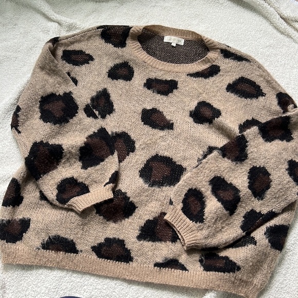 Leopard Brushed Jumper - Picture 6 of 8